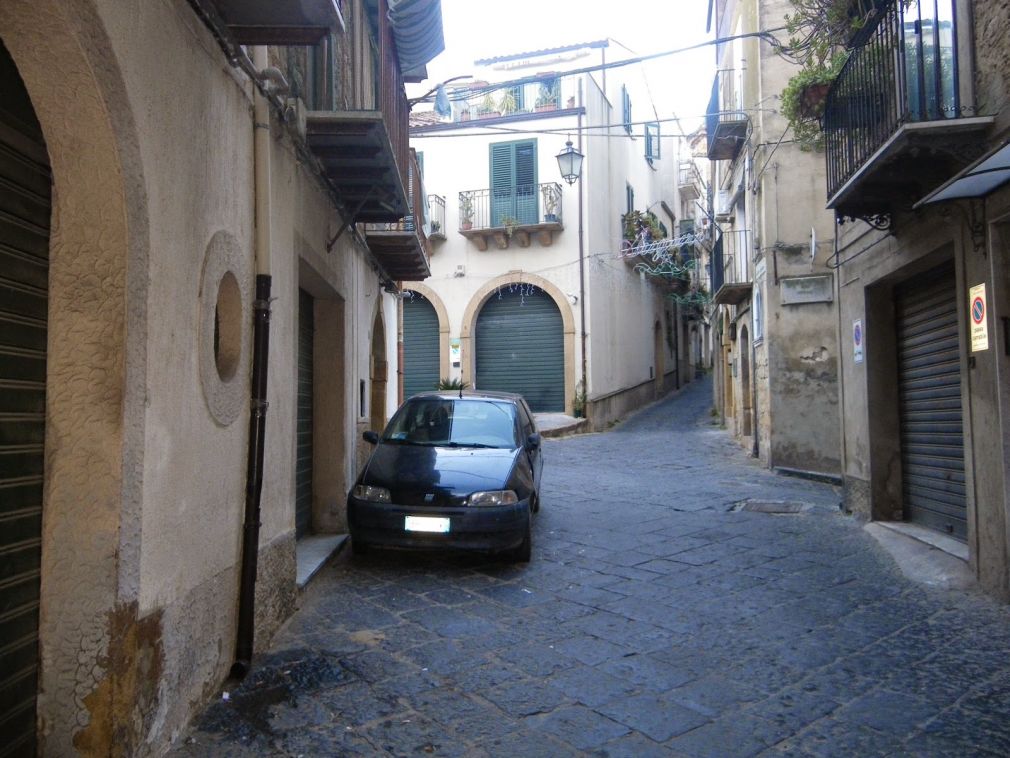 Giòmetrico a Sètt Cantunèri / 1