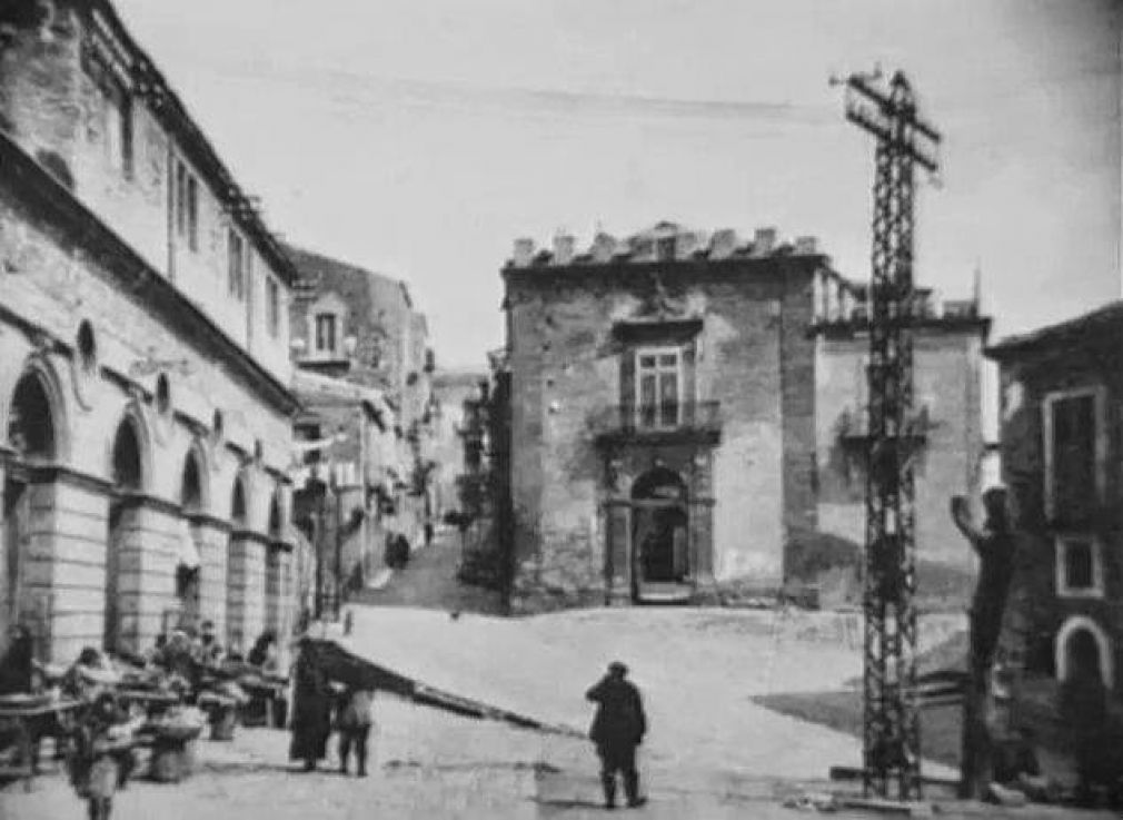 L&#039;illuminazione a Piazza 2